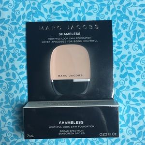 Marc Jacobs Shameless foundation